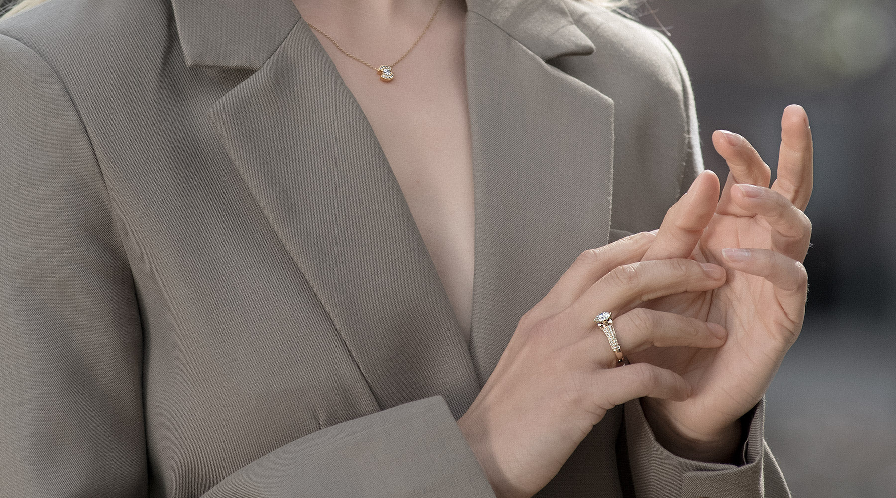 Leonora - An iconic solitaire ring with a twist and dazzling paved diamond