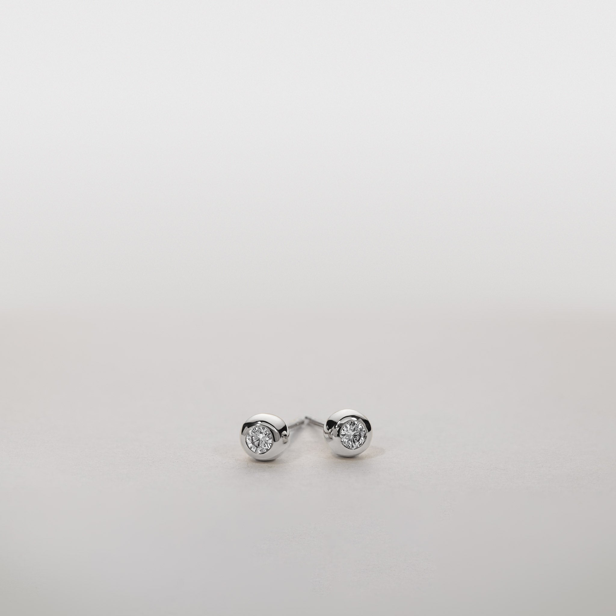 Ayah – 0.15ctw lab grown diamond bubble stud earrings silver