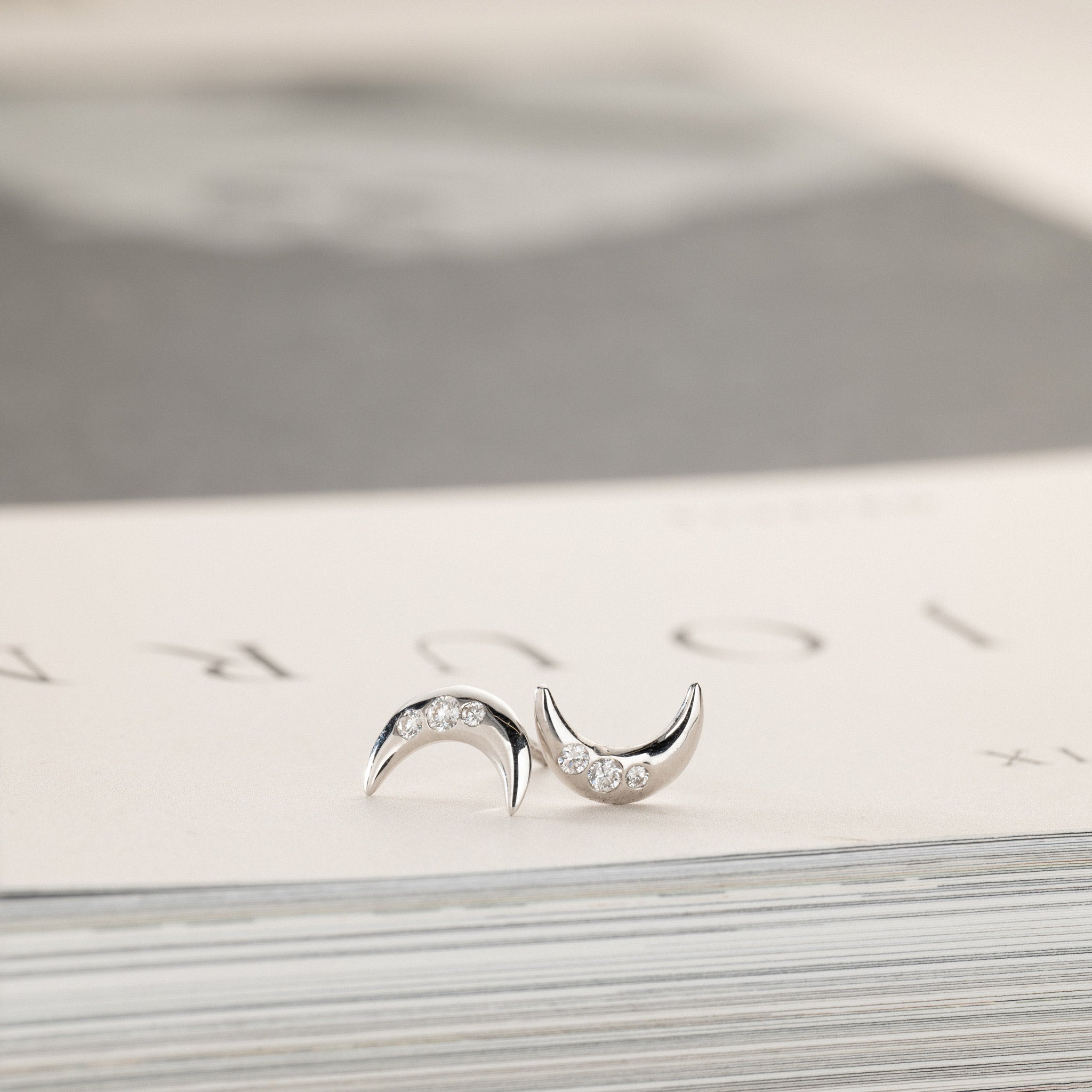 Celine – Moon stud earrings 0.15ctw lab grown diamond silver