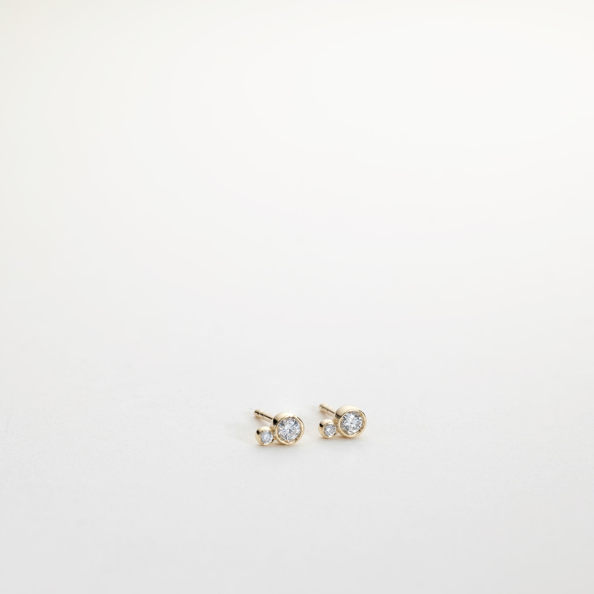 Isaline Two Stone Bezel Studs – 0.15 ct Lab-Grown Diamonds 14K Gold