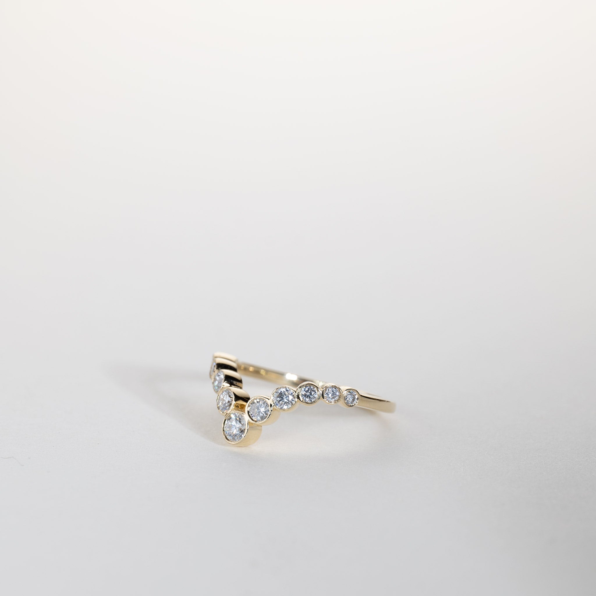 Isaline Victory Bezel Ring – 0.60 ct Lab-Grown Diamonds 14K Gold