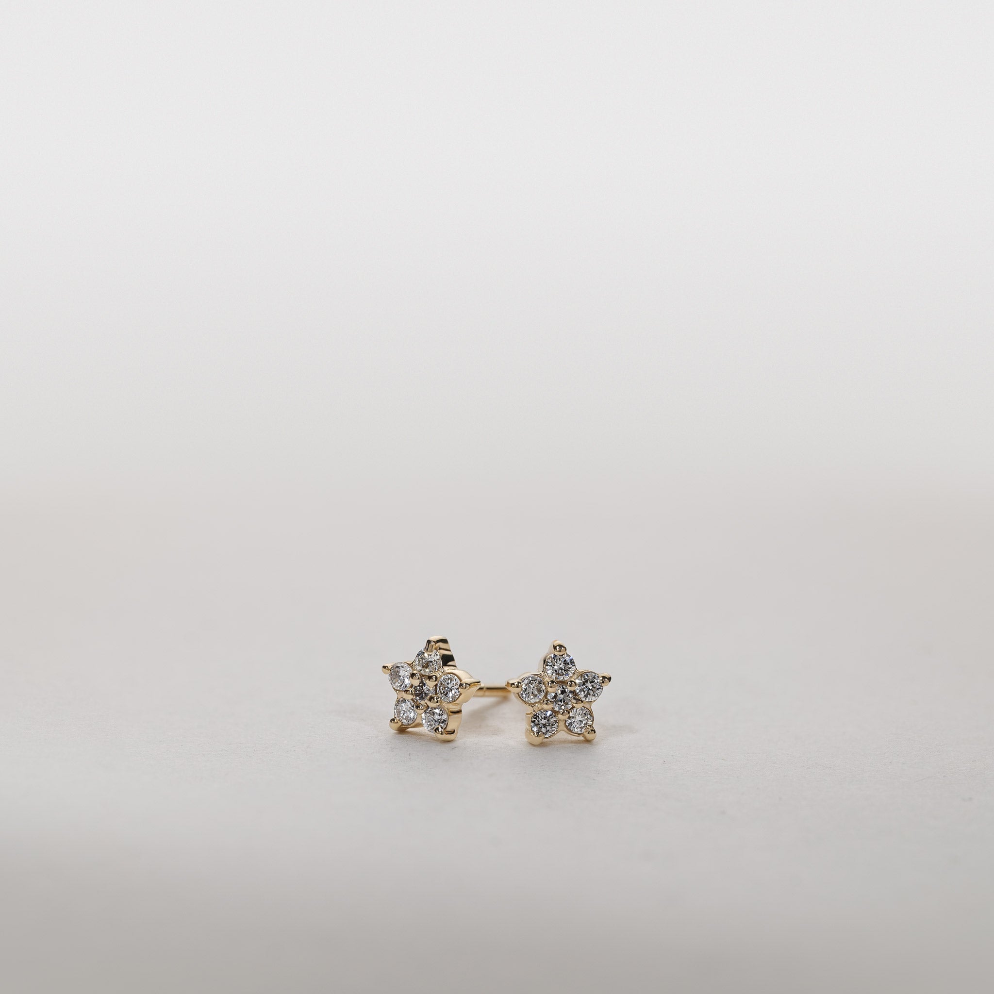 Jocelyn Shooting Star Studs – 0.20 ct lab-grown diamonds 14K gold
