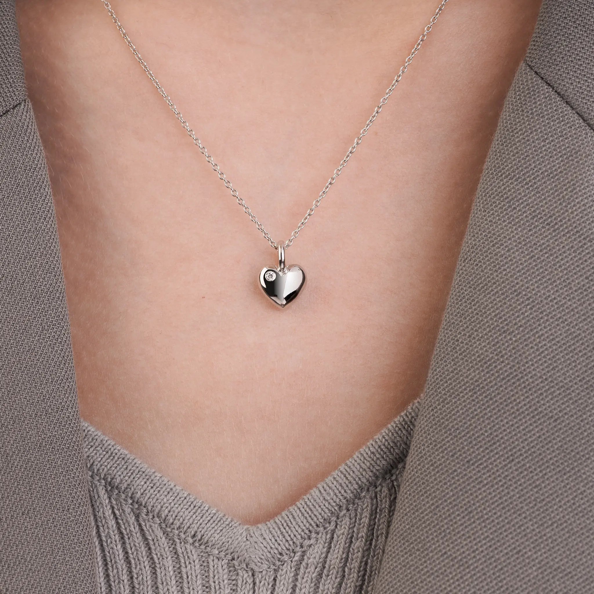 Aimee – Petite heart pendant silver 0.03ct lab grown diamond with texture