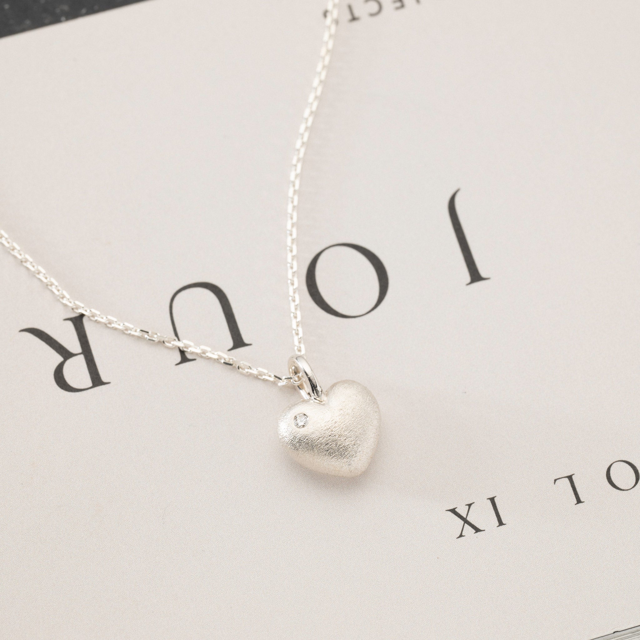 Aimee – Heart pendant silver 0.03ct lab grown diamond with texture