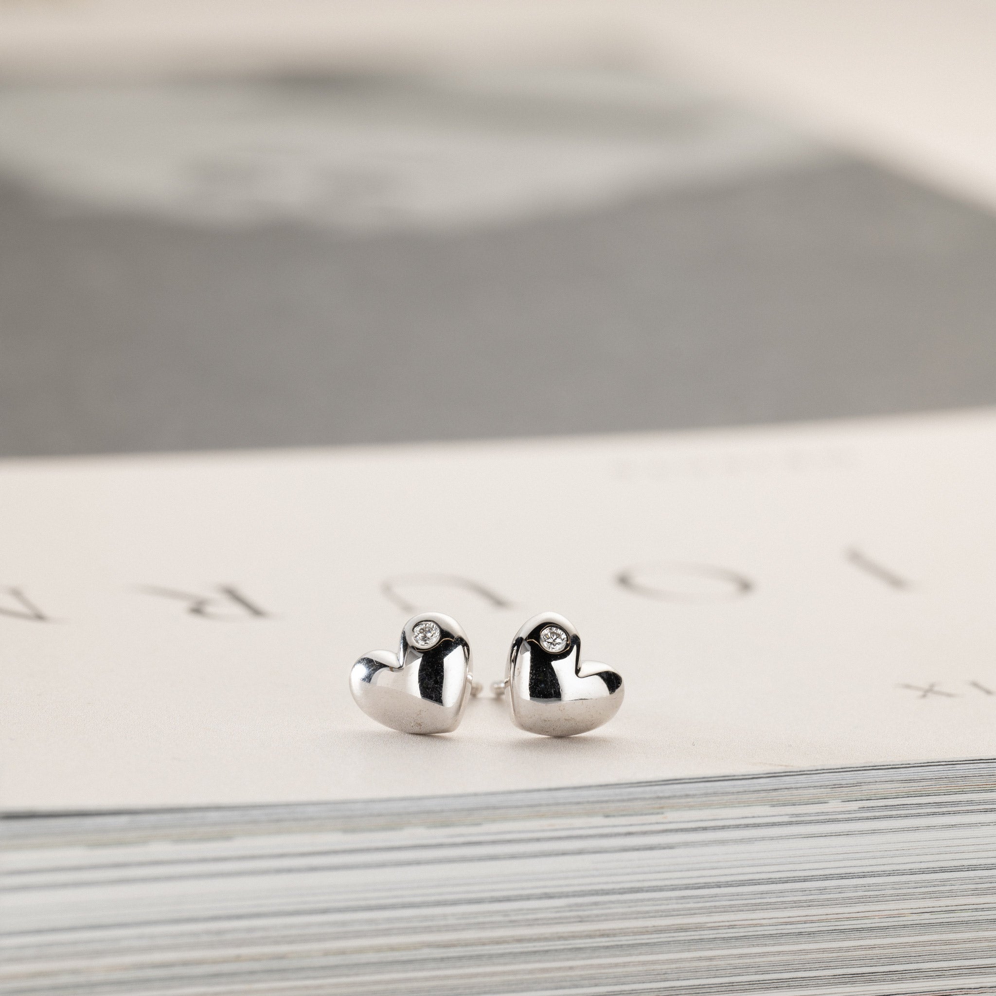 Aimee – Heart stud earrings silver 0.04ctw lab grown diamond