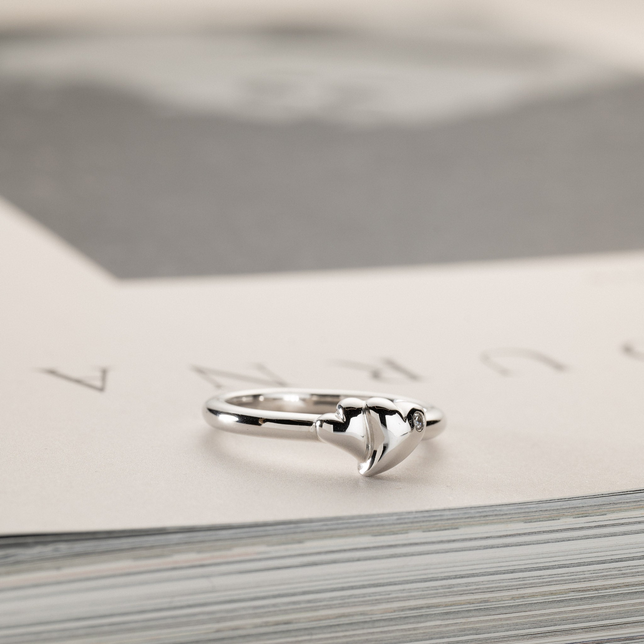 Aimee – Embrace heart ring silver 0.03ct lab grown diamond