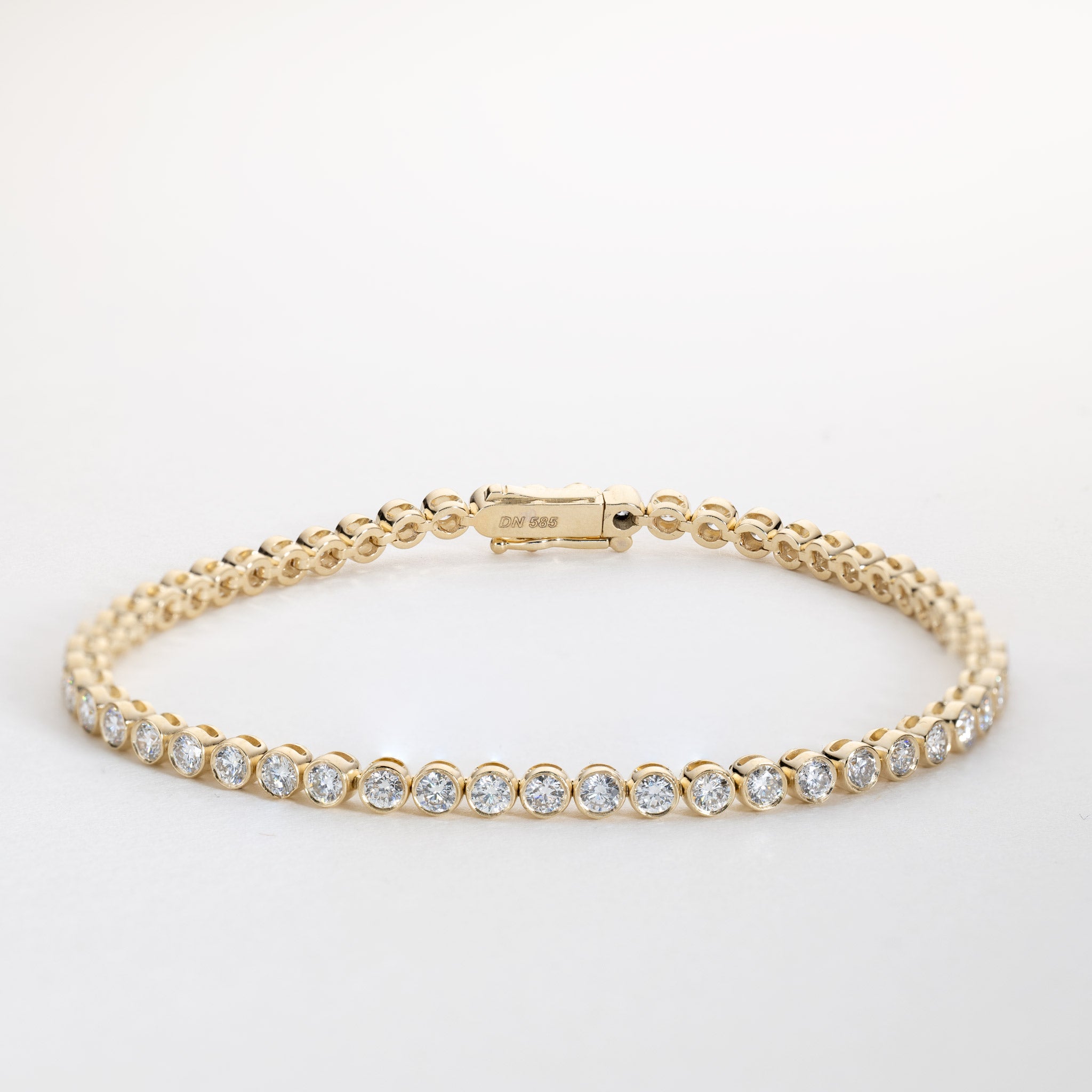 Isaline Bezel Tennis Bracelet – 4.0 ct Lab-Grown Diamonds 14K Gold