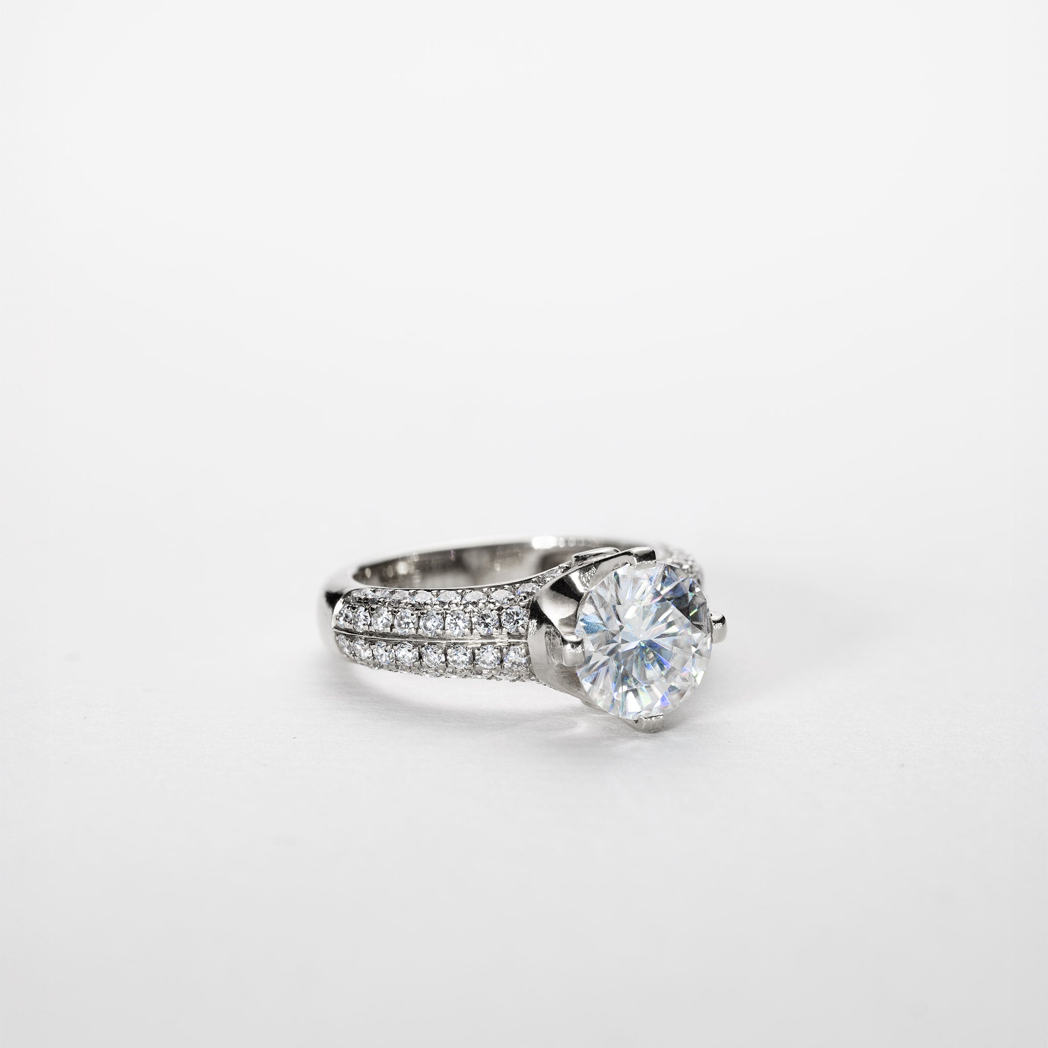Leonora Solitaire Micro Pavé Ring – 3.0 ct Lab-Grown Diamond 14K Gold
