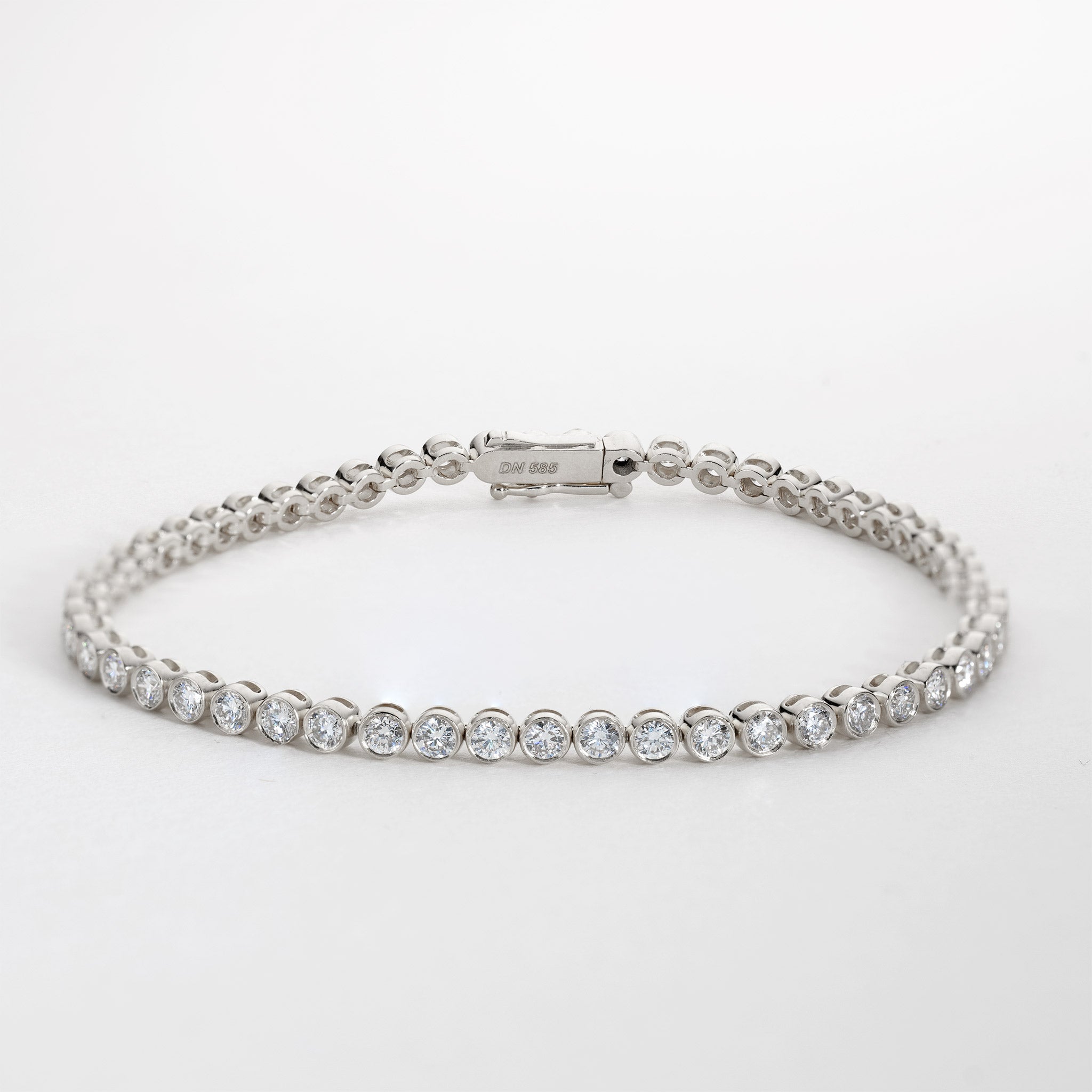 Isaline Bezel Tennis Bracelet – 4.0 ct Lab-Grown Diamonds 14K Gold
