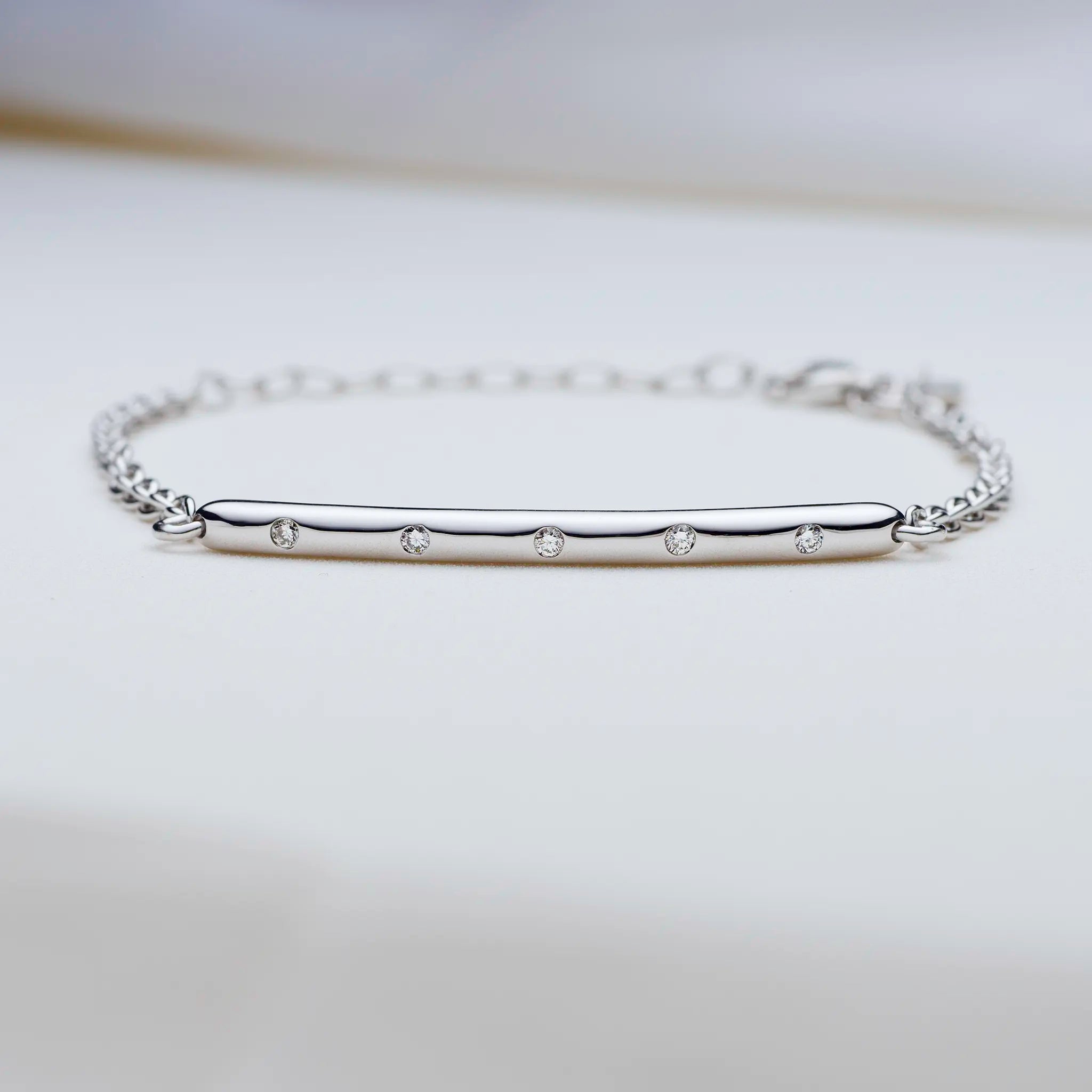 Lab grown diamond bar bracelet silver Estelle