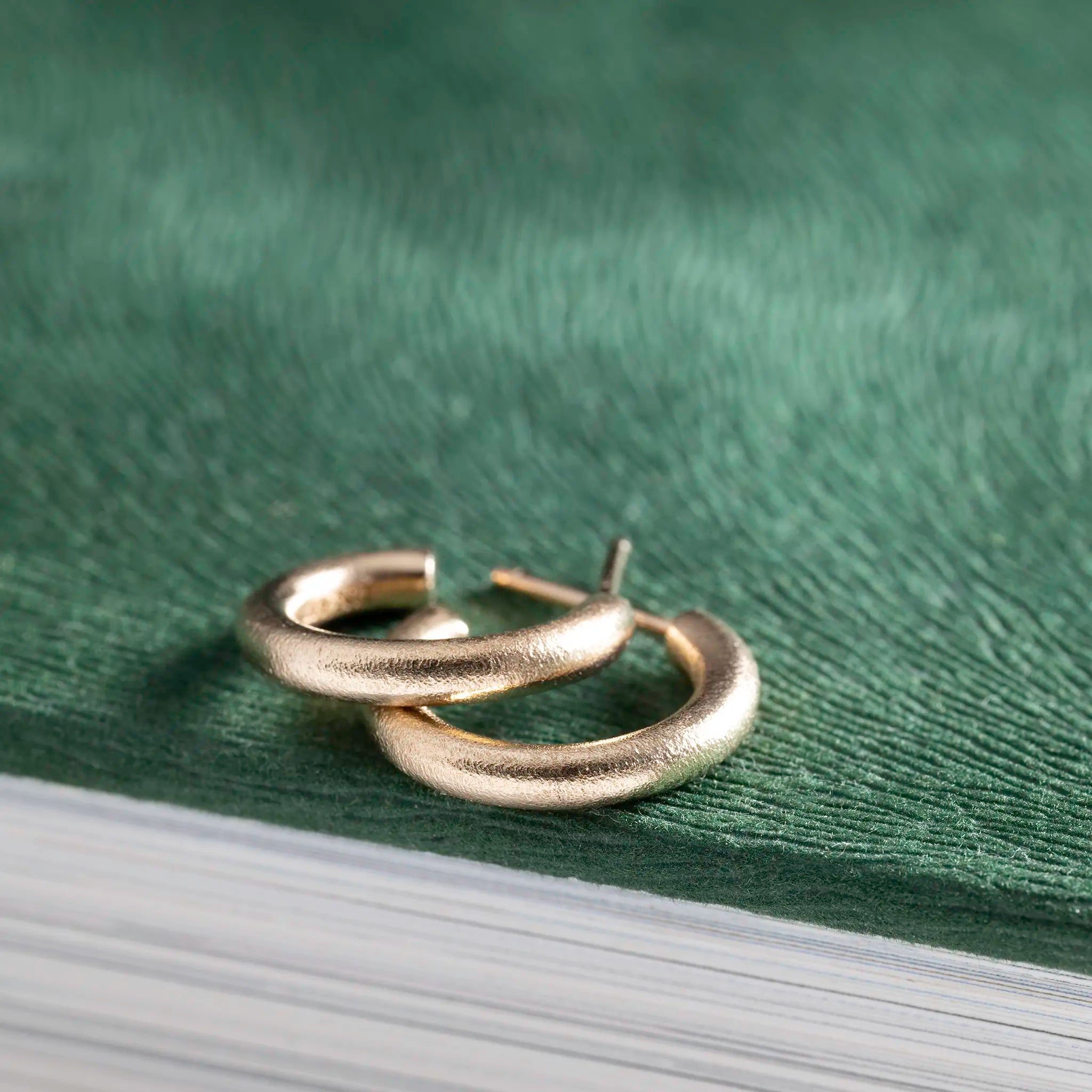 10K Yellow Gold creole earrings Texture Estelle