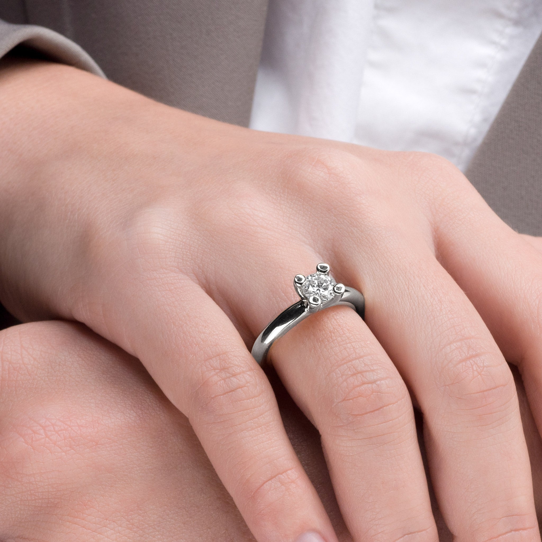 Miriam – solitaire ring 0.75ct Moissanite silver