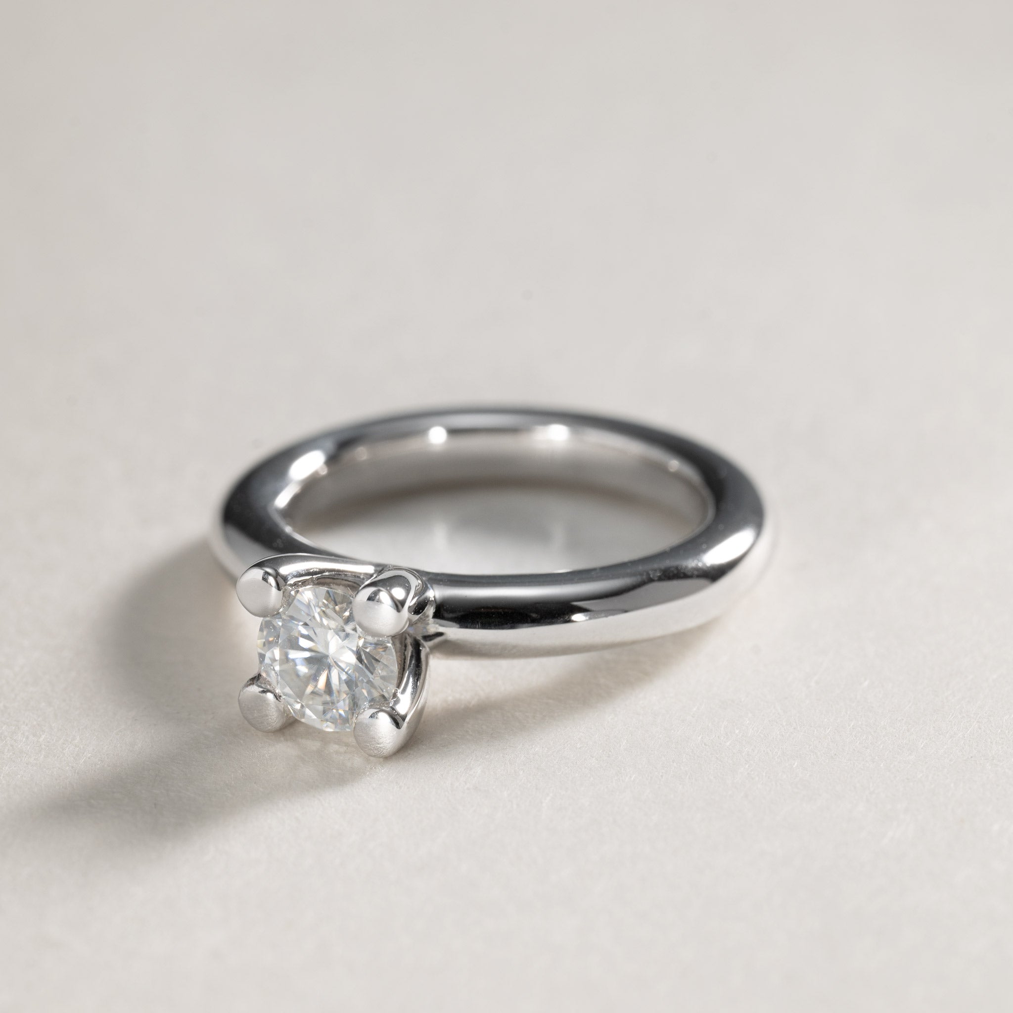 Miriam – solitaire ring 0.75ct Moissanite silver