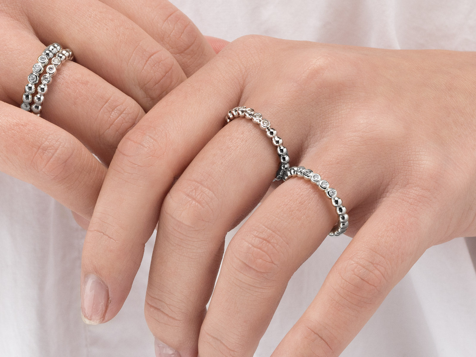 Ayah – 0.10ctw lab grown diamond bubble ring silver