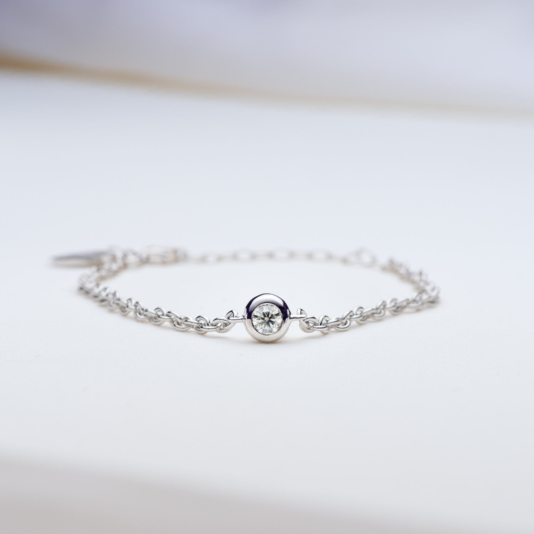 Ayah – Moissanite bubble bracelet silver