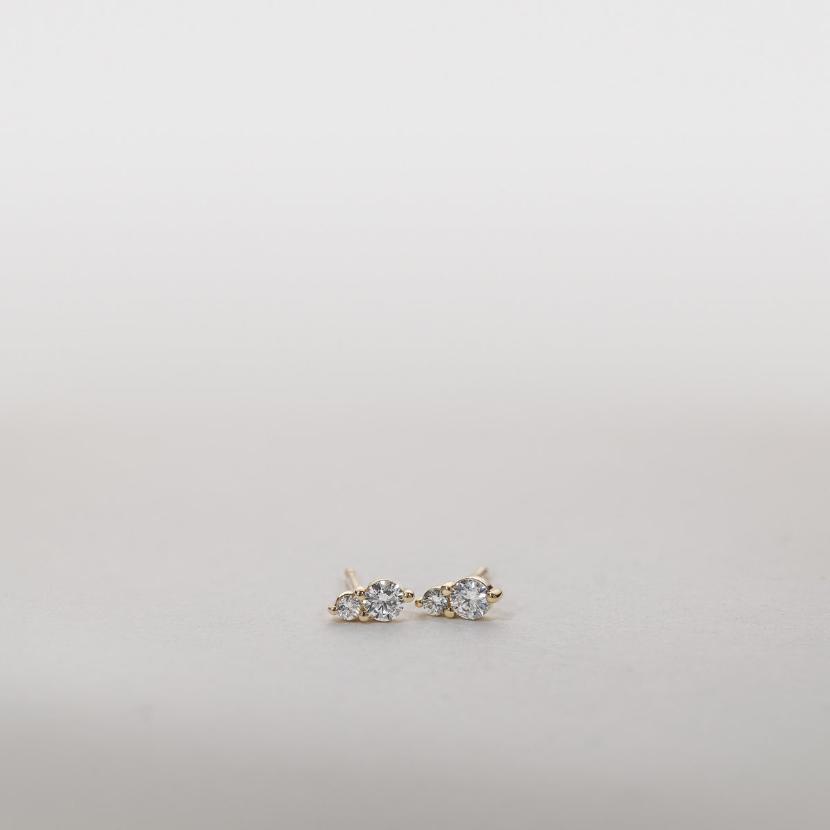 Jocelyn – Øreringe med to sten, 0,35 ctw, lab-grown diamant, 14 karat guld