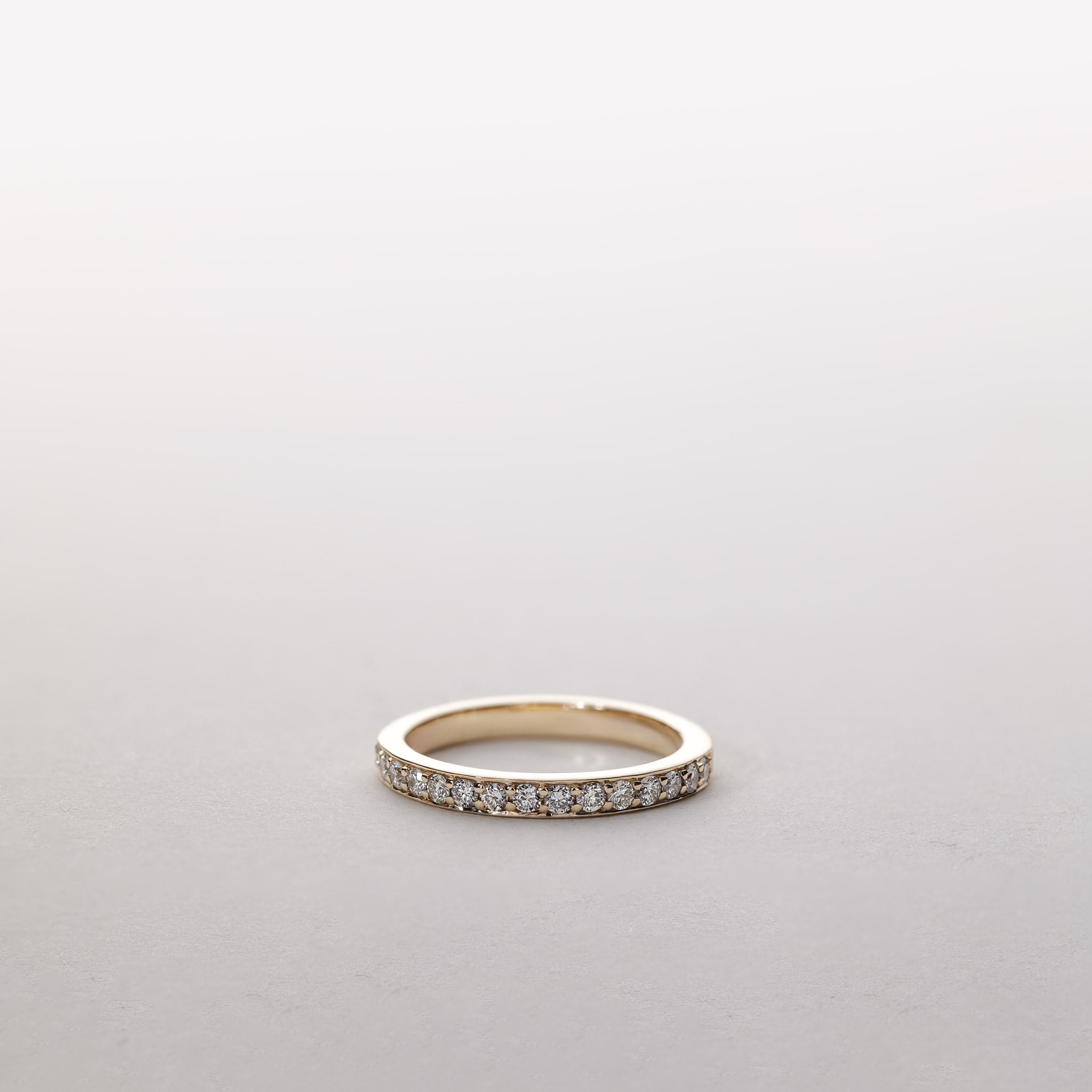 0.30 carats diamond pave ring 14K gold Chloé