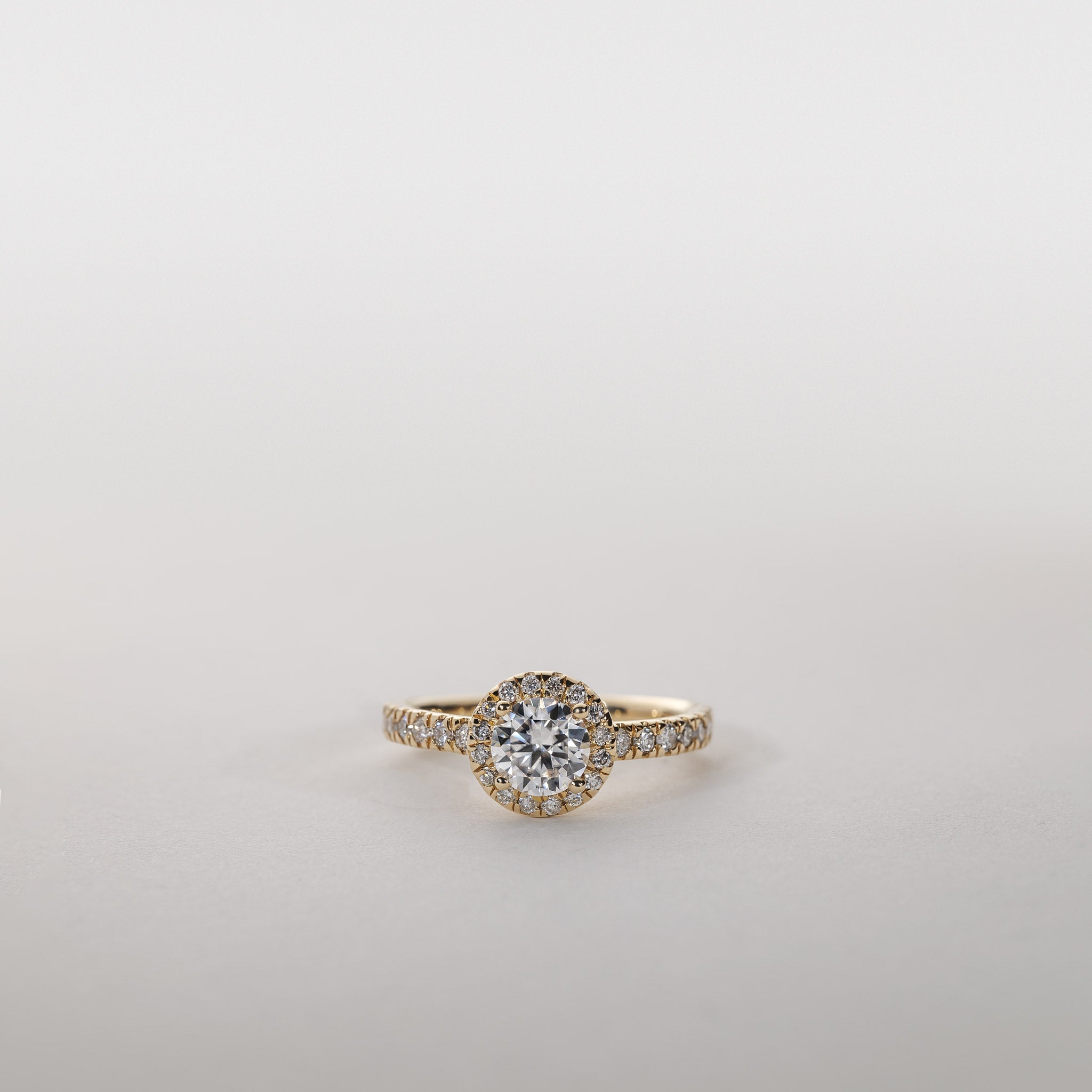 Clara Lab-Grown Diamond Halo Ring with Pavé-Set Band – 14K Gold