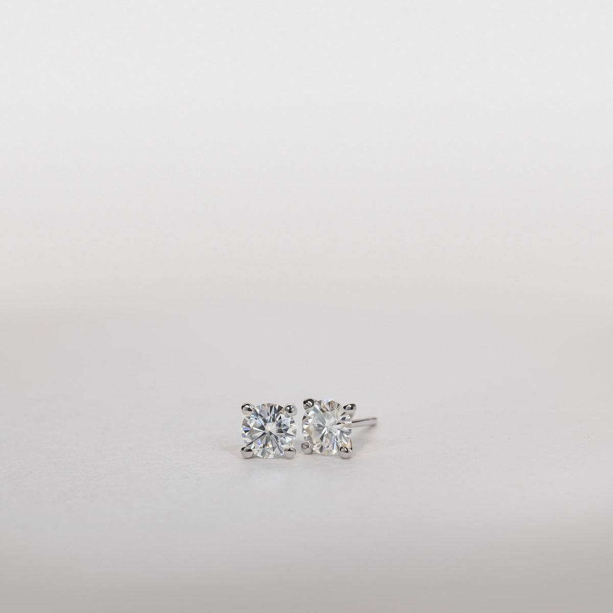Jocelyn Four-Prong Solitaire Studs – 1.5 ct lab-grown diamonds 14K gold