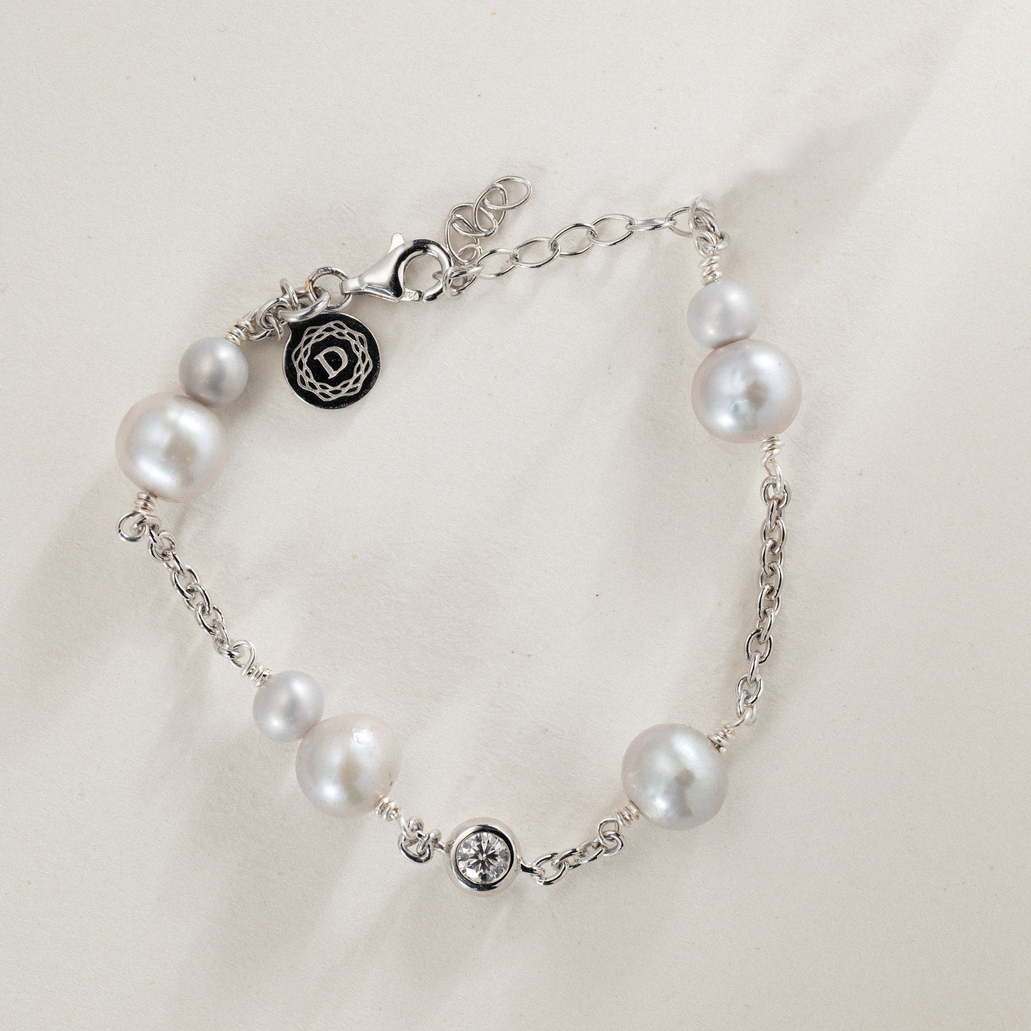 No. 25 - 0.25ct moissanite bead bracelet w. freshwater pearls in rhodium silver