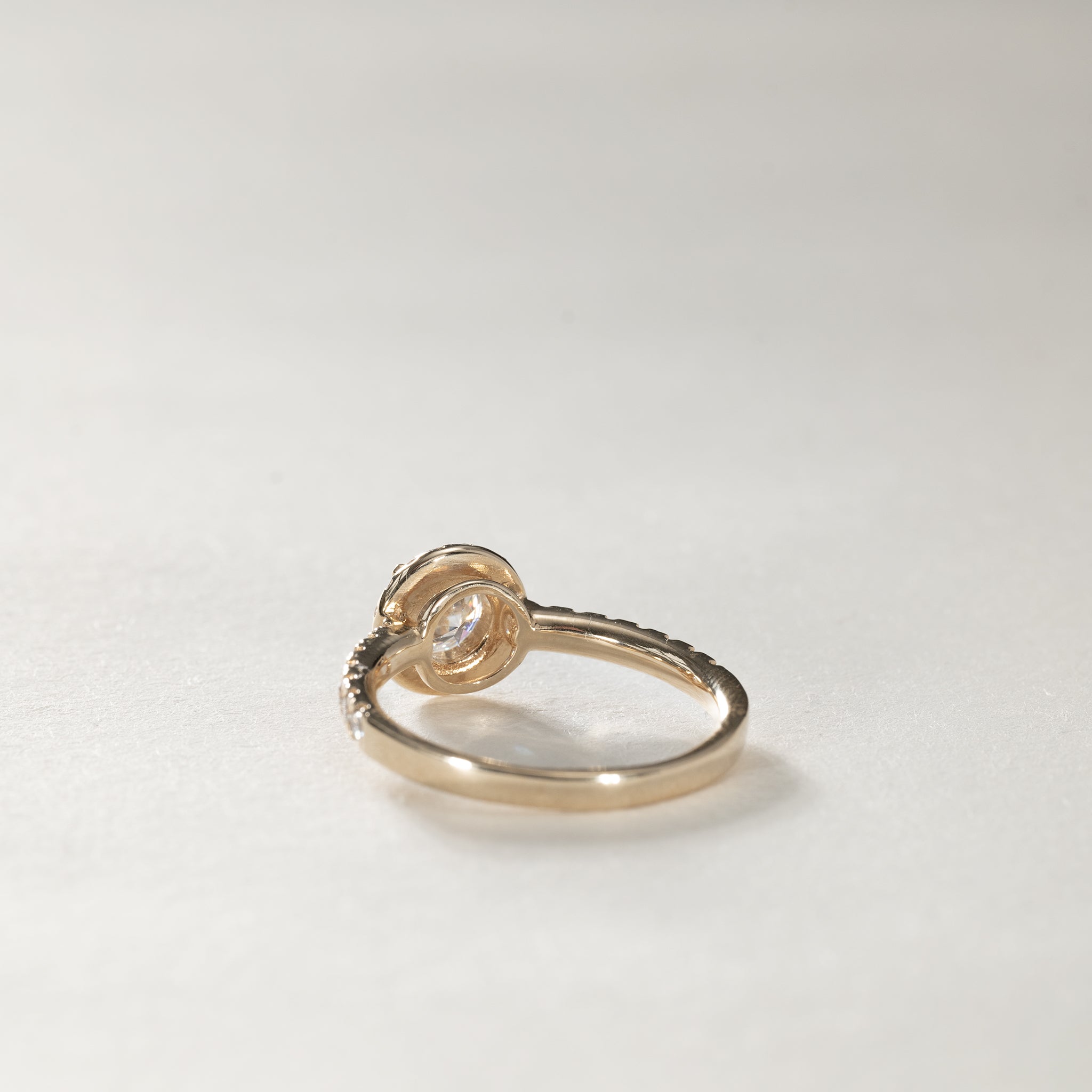 Clara Lab-Grown Diamond Halo Ring with Pavé-Set Band – 14K Gold