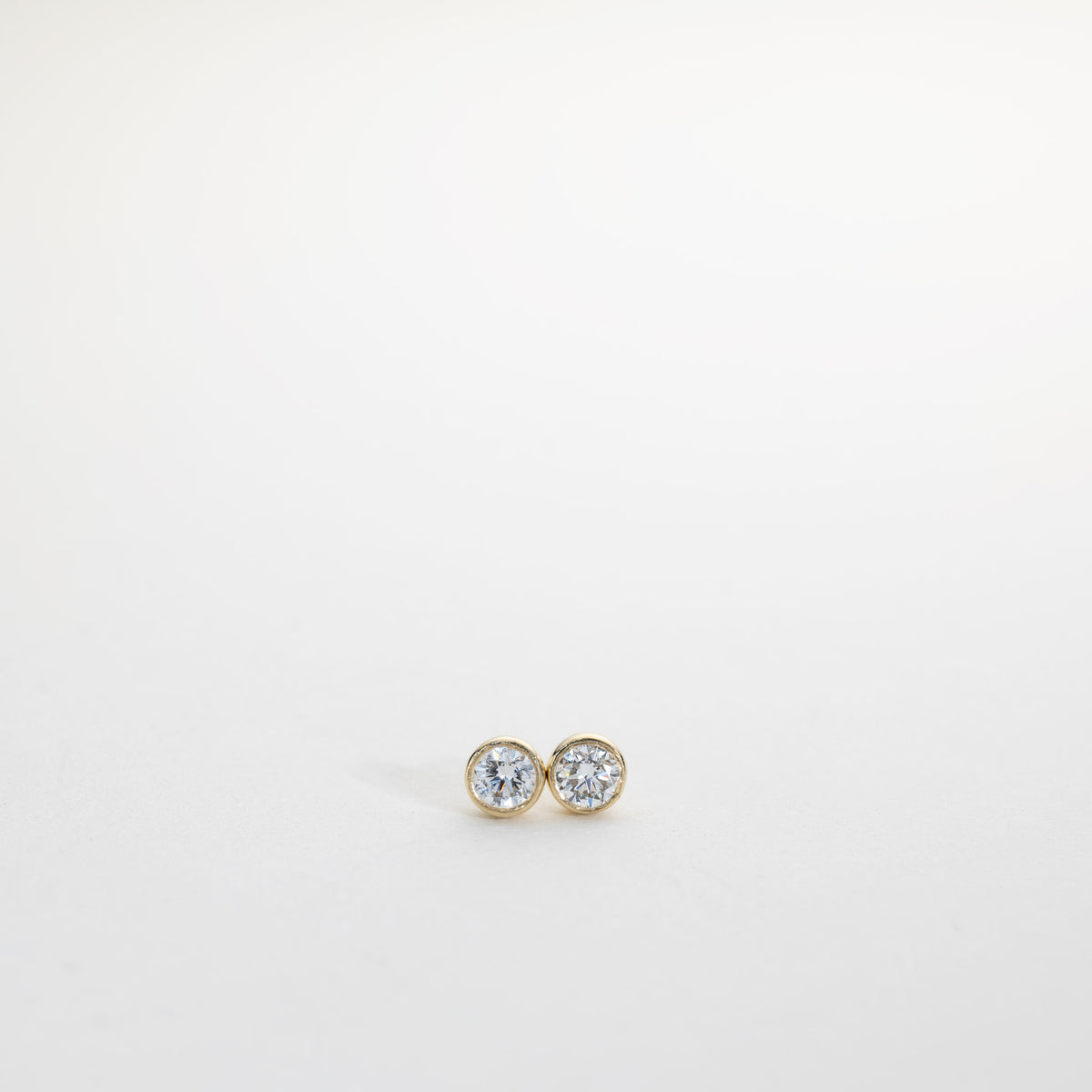 Isaline Bezel Studs – 1.50 ct lab-grown diamonds 14K Gold