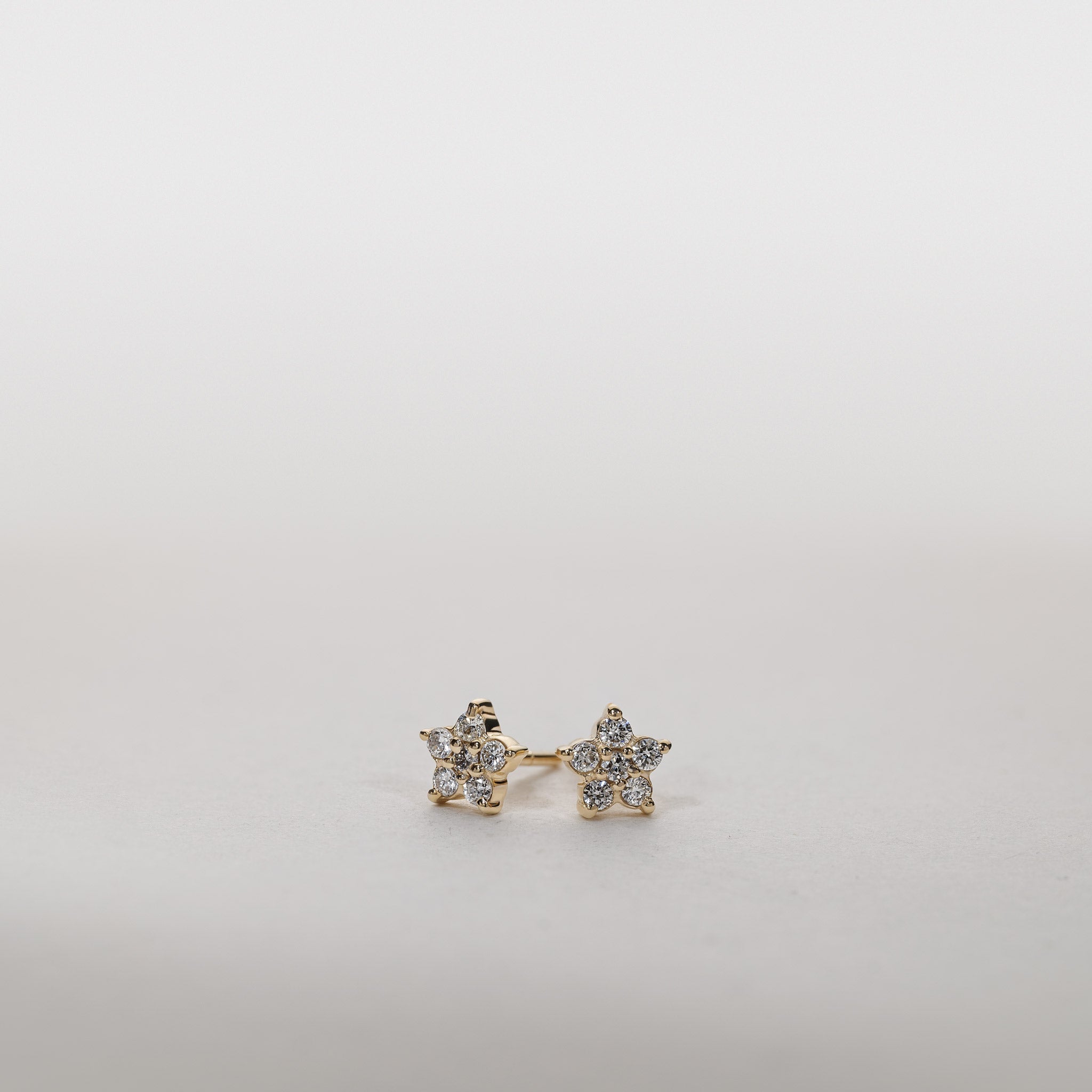 Pavé Shooting Star Stud Earrings 0.20 Carats Lab Grown Diamond 14K Gold Jocelyn