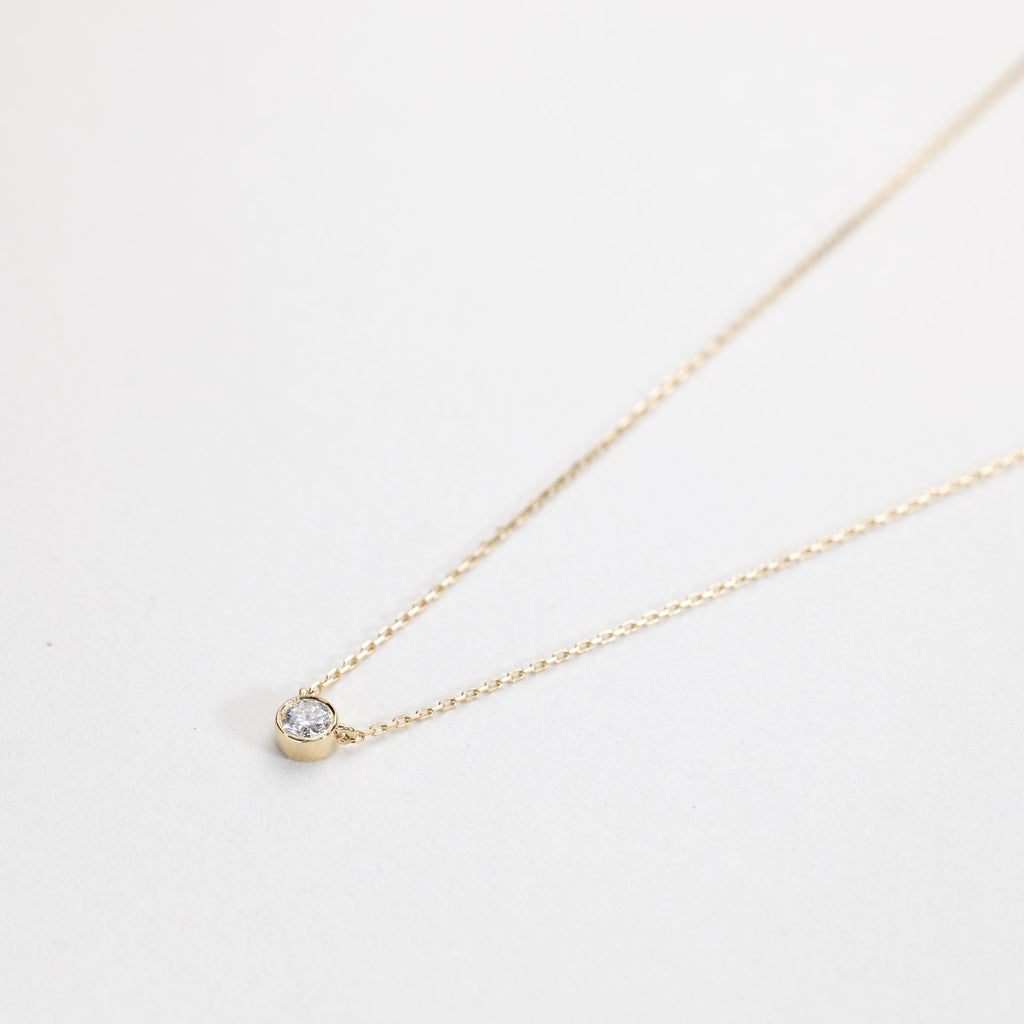 Isaline Bezel Necklace – 0.08 ct Lab-Grown Diamond 14K Gold