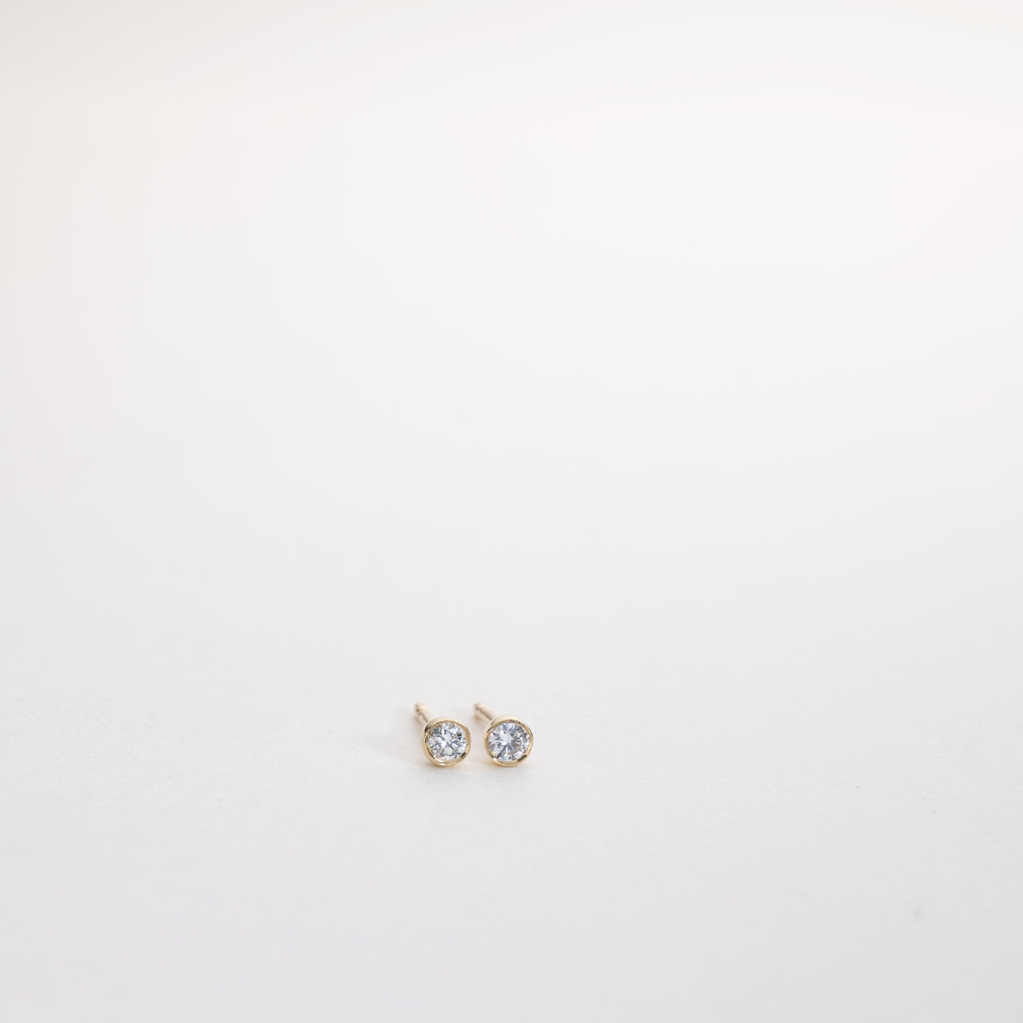 Isaline Bezel Stud Earrings grown diamonds 14K Gold