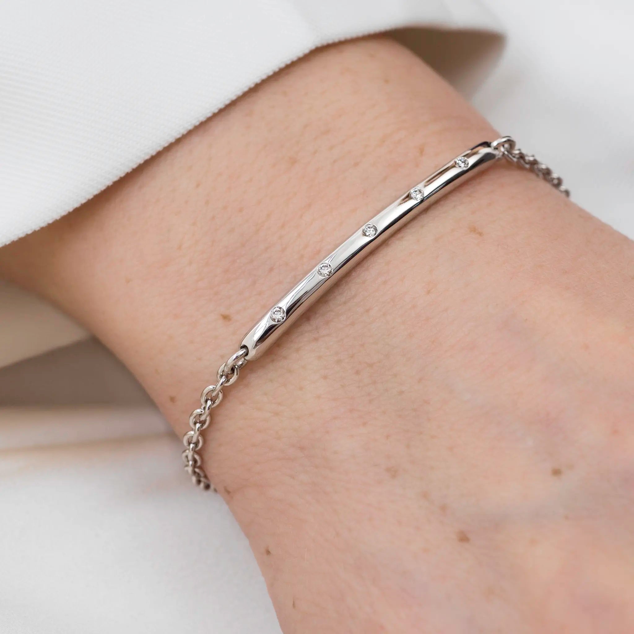 Lab grown diamond bar bracelet silver Estelle