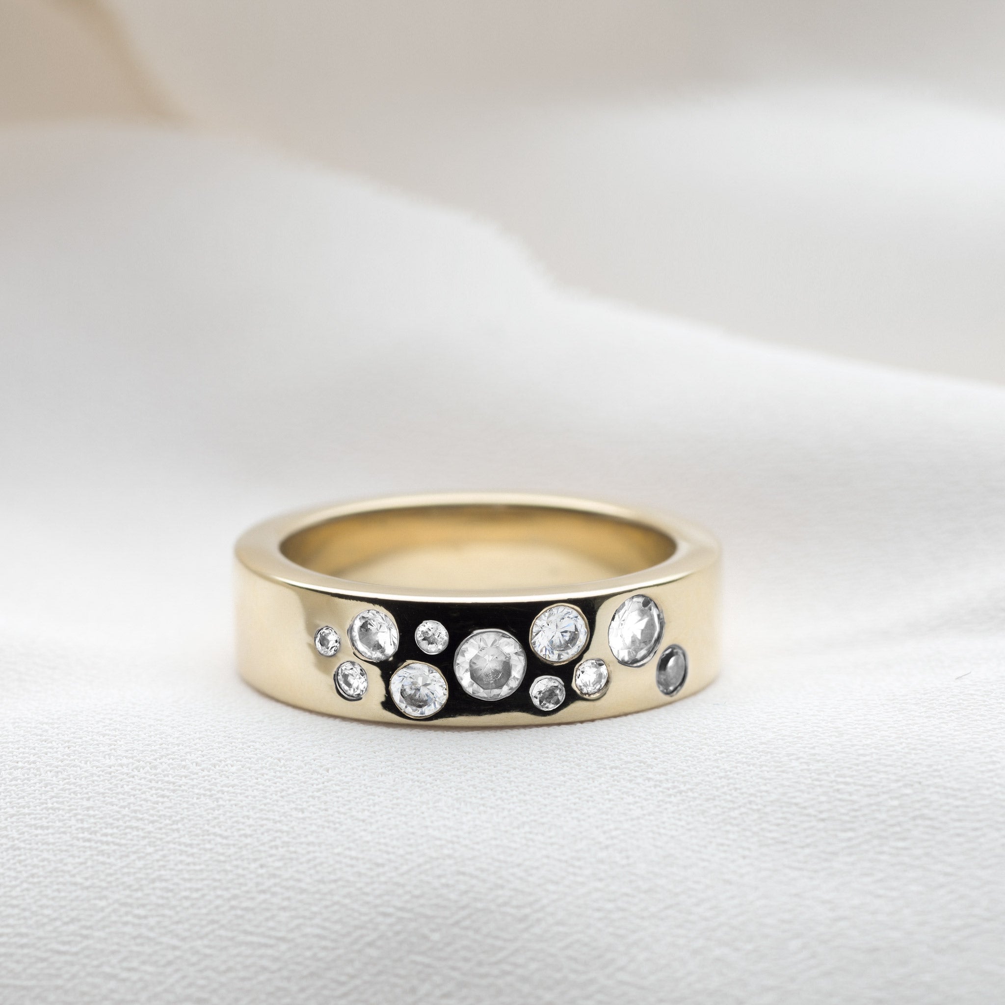 0.50ct Original Lab grown Diamond cylinder flush ring 14K gold Chloé