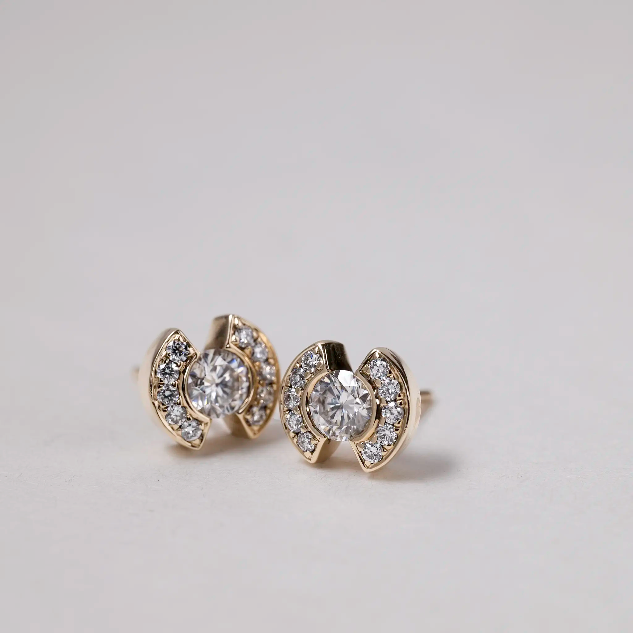 Lab Grown Diamond bezel pavé stud earrings 14K Gold Patrice